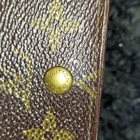 Louis Vuitton Porte Monnaie Billets Tresor, Vintage LV Wallet - Picture 8 of 17